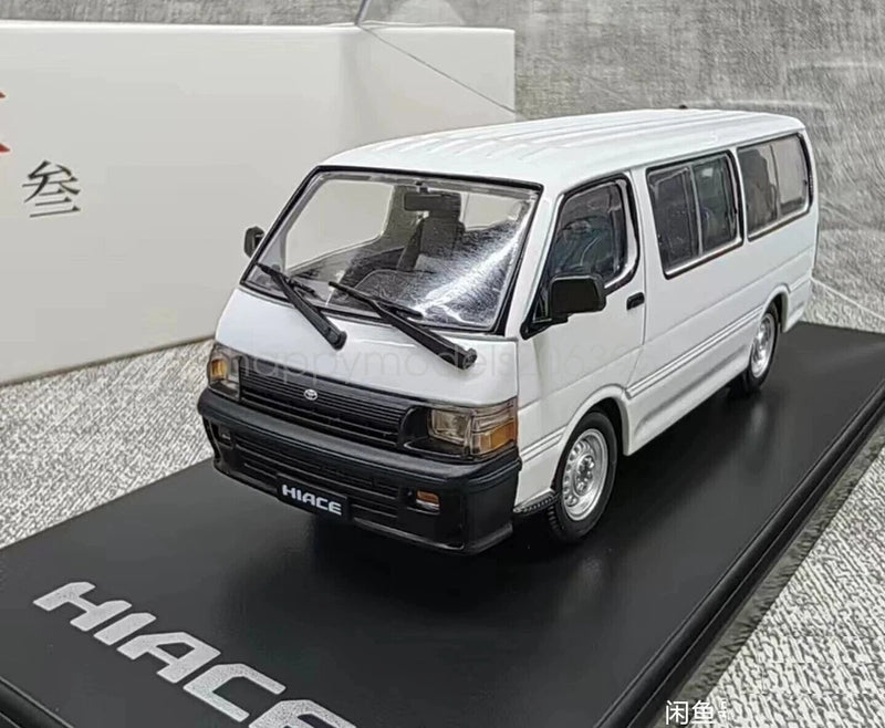 1/43   HIACE White Diecast Car Model Toy Collection