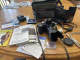 Panasonic LUMIX DMC-FZ8 1:2.8-3.3 / 6-72 ASPH c Charger, Cords & Bag
