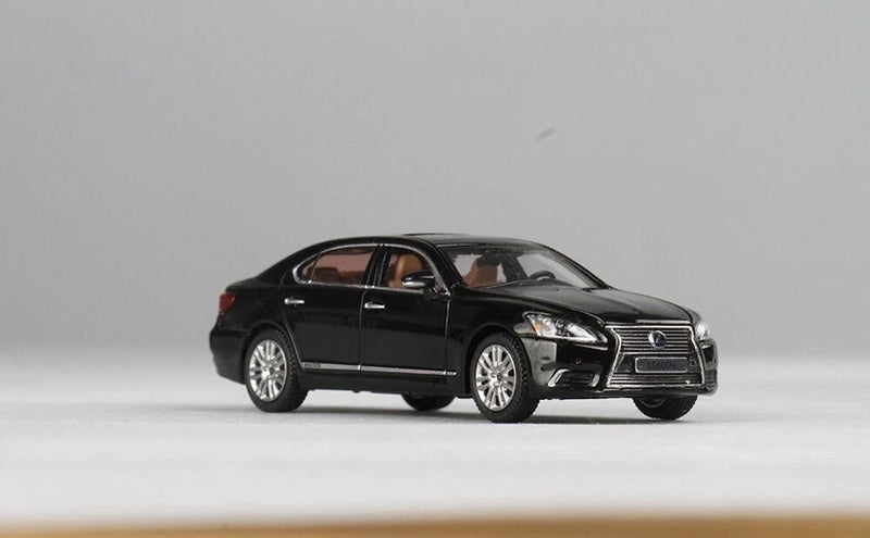 EY JKM 1:64 Black LS600hL Luxury Sedan Sports Model Diecast Display Car