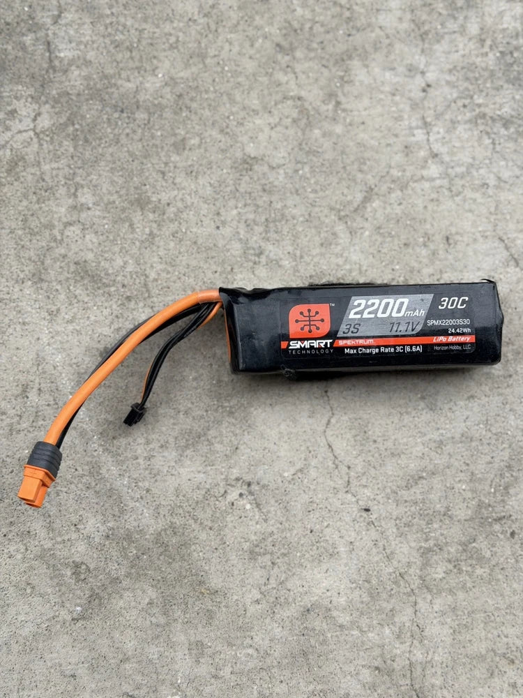 Spektrum SPMX32006S30 Smart 6S 30C IC5 LiPo Battery 3200mAh 22.2 Volt Battery