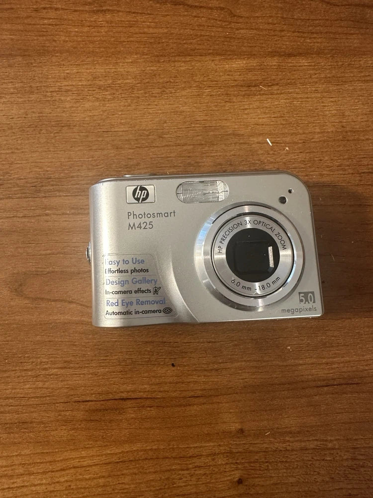 HP PhotoSmart M425 5.0MP Digital Camera PLEASE READ for parts or Repair