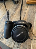 Fujifilm FinePix S700 10x Optical Zoom 7.1 Mega Pixel Digital Camera With Case