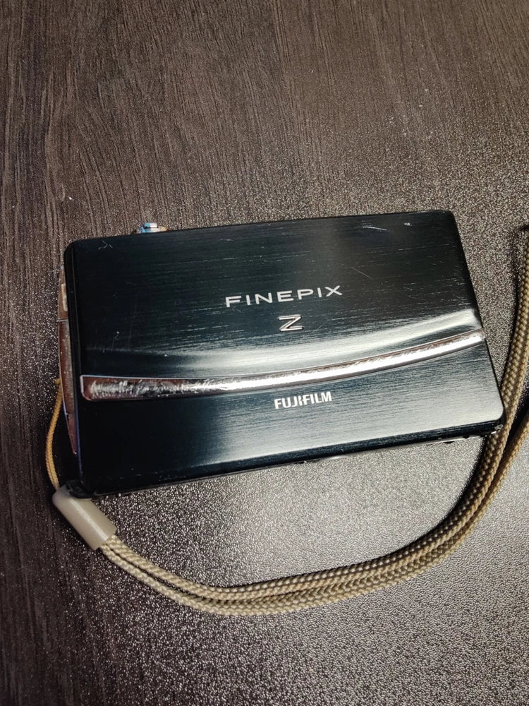 FUJIFILM FinePix Z90 Digital Camera Black Compact Tested Working