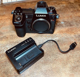 Panasonic LUMIX S1R 47.3MP Mirrorless Camera - Black (Body Only) - Excellent
