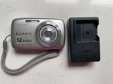 Panasonic Lumix DMC-S1 12.1 MP Digital Camera 4x Optical Image Battery Charger