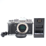 FUJIFILM X-T2 body Graphite Silver Edition w/ 319 shutters 801307