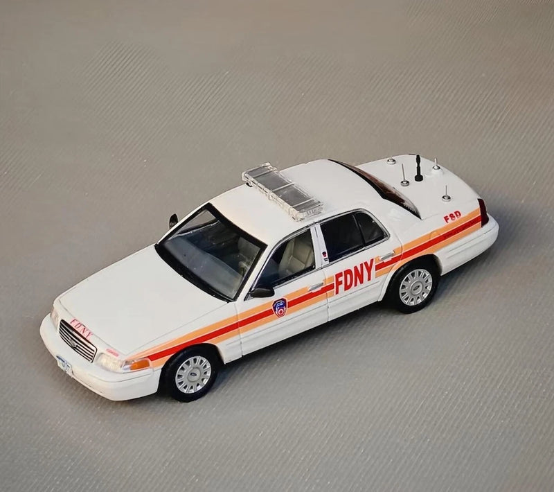 ED GOC 1:64 HEC Crown Victoria CV Fire FDNY Police Model Diecast Collect Car