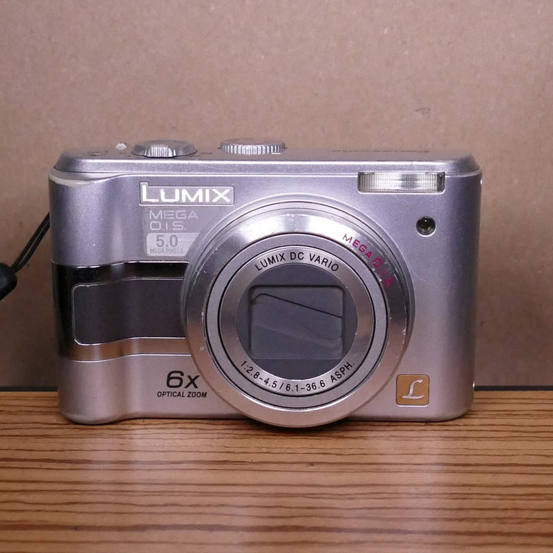 Panasonic Lumix DMC-LZ3 Digital Camera  Silver - For Spares or Repair