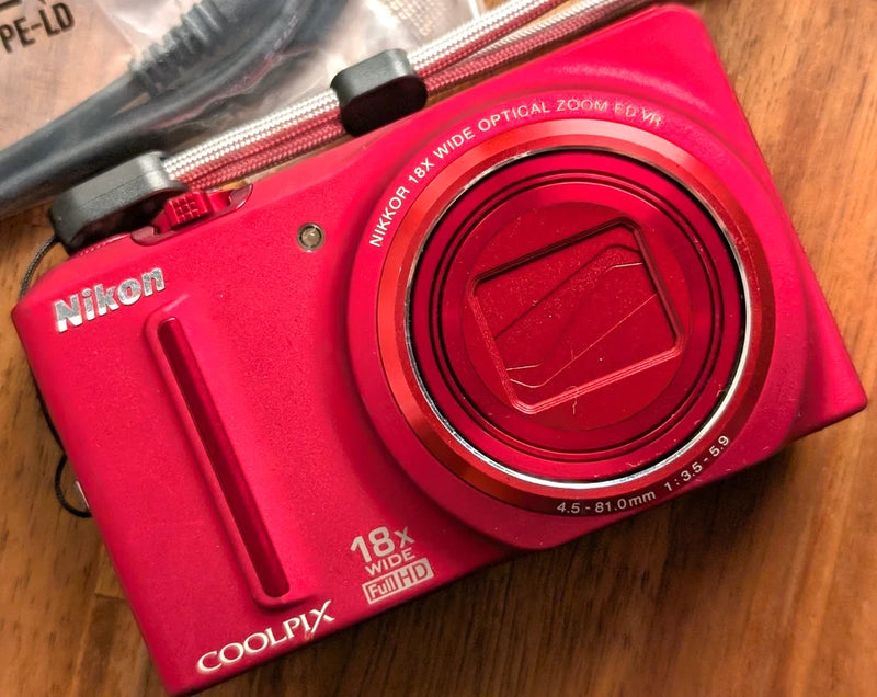 Excellent Nikon COOLPIX S9100 Compact Digital Camera 12.1MP 18x Japan English ok
