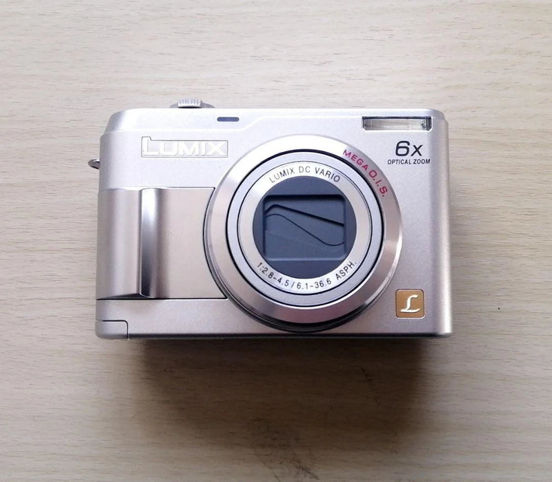 Panasonic LUMIX DMC-LZ2 Compact Digital Camera Tested LCD Shutter Works