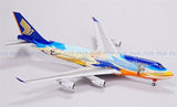 1:400 scale Boeing 747-400 model airplane in Singapore Airlines blue and white livery