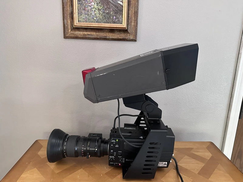 Panasonic WV-D5100HS Camera WV-5100HS & TV Zoom Lens Viewfinder Power Supply