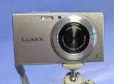 [Exc+5]  Panasonic LUMIX DMC-FH10 5x Digital Camera Plus 64gb SD card, cable Cas