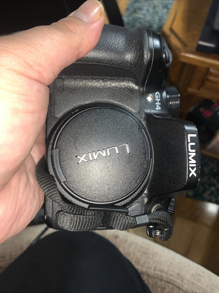Panasonic Lumix GH4 16MP Pro 4K Mirrorless camera + battery & Charge Body Only!