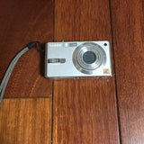 Panasonic LUMIX DMC-FX7 Compact Digital Camera Excellent Condition