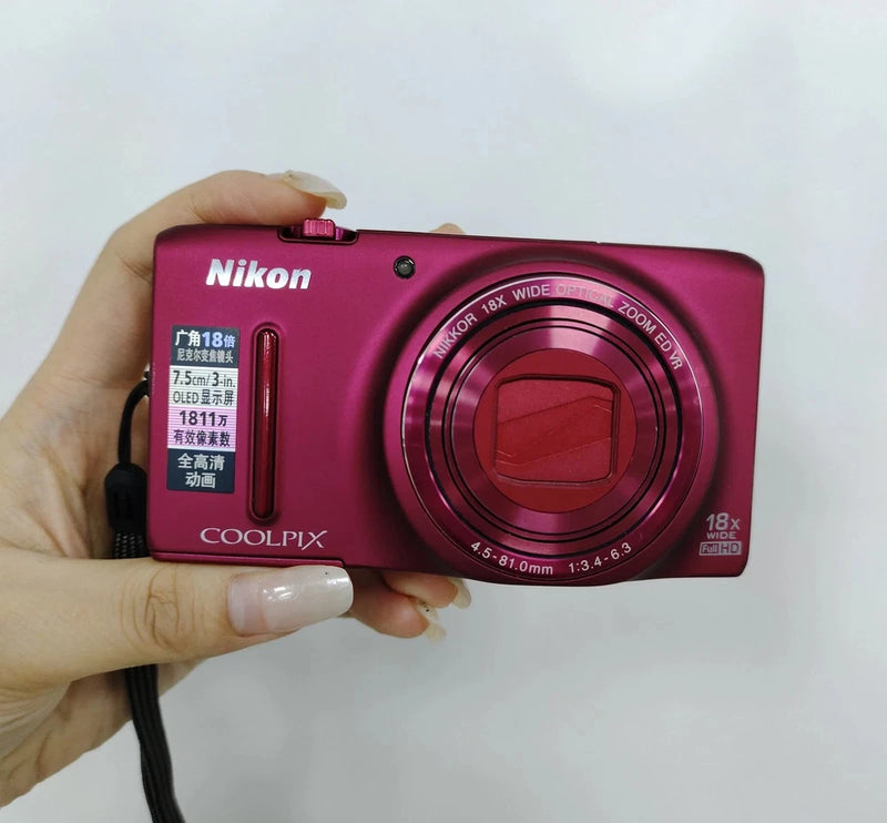 Nikon COOLPIX S9400 18MP Compact Digital Camera 18x Optical Zoom &Battery Red