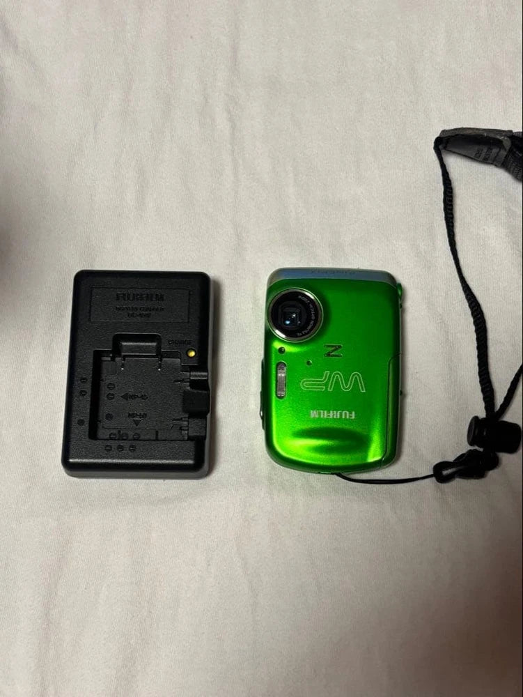 Fujifilm FinePix Z33WP Waterproof Shockproof Digital Camera Green