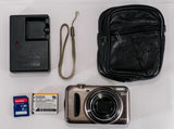 Fujifilm  FinePix T200 . 14.0MP CCD Sensor . Fully Working + Charger & Battery