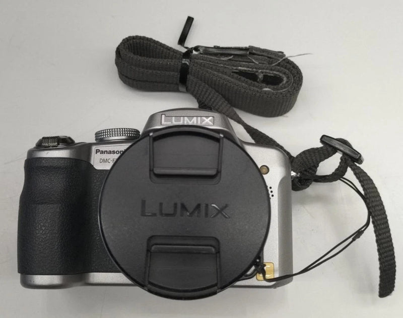 PANASONIC LUMIX DMC-FX01 Compact Digital Camera With Accessories From Japan
