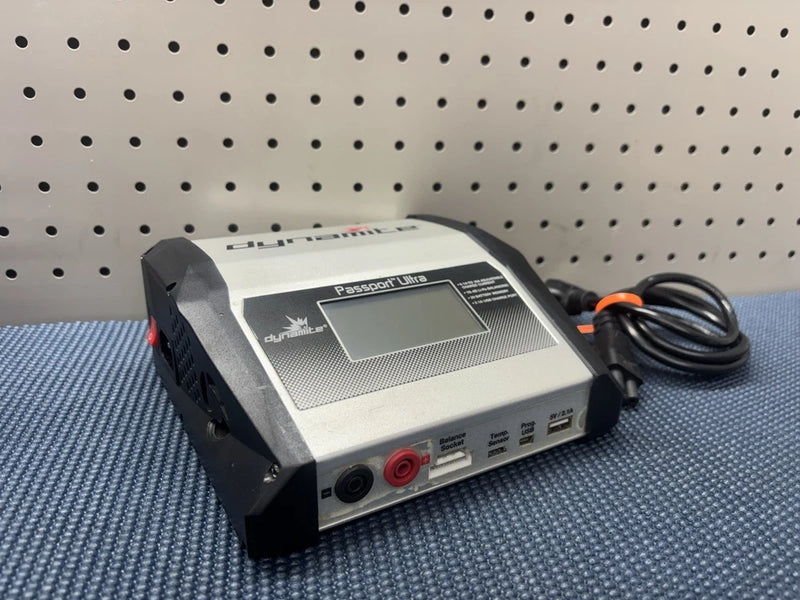 Dynamite Passport Ultra 100W ACDC Touch Battery Charger Battery