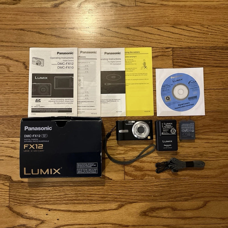 Panasonic Lumix DMC-FX12 7.2MP Digital Camera Powers On Untested Error