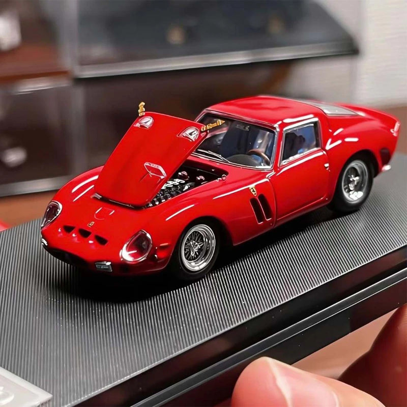 Classic Lover 1:64 250 GTO Red Alloy Diecast Car Model