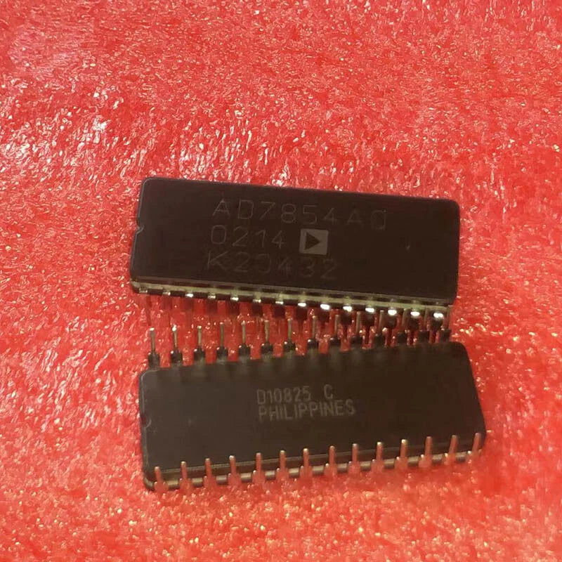 1Pc AD7854A0 12 Bit Analog to Digital Converter 1 Input 1 SAR 28-CDIP