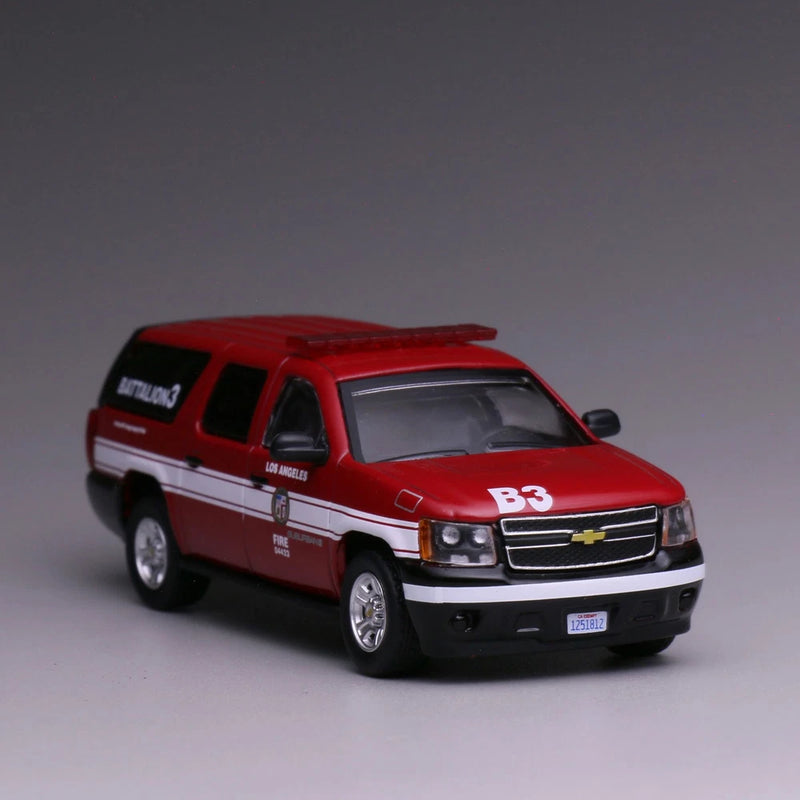 1:64 Suburban SUV with Red Emergency Lights ¨C Alloy Diecast Car Model