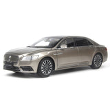 1:18 Scale Lincoln Continental Diecast Model Car Paudi Toy Gift Collection