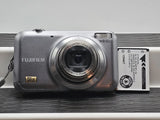 Fujifilm FinePix JX250 14MP 5X Zoom Silver Digital Camera & Battery READ!!