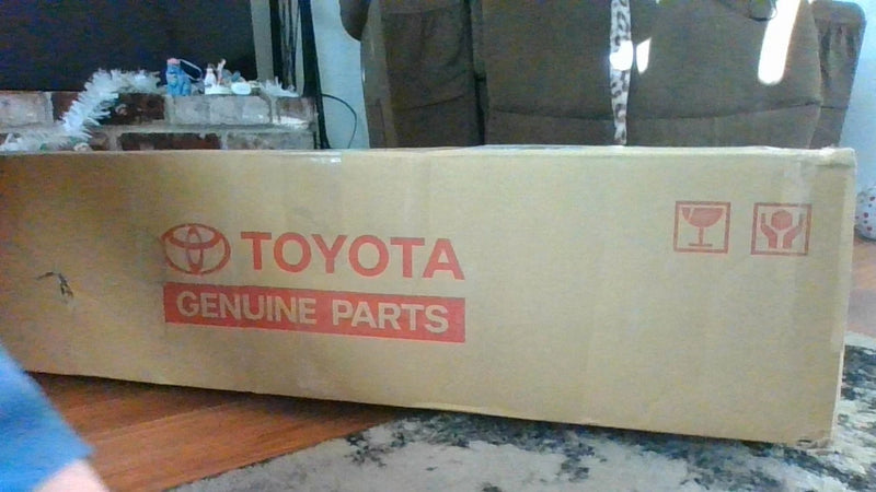 LEXUS OEM Exhaust Manifold with Catalytic Converter. IS, RC, GS 2012-2016 Converter