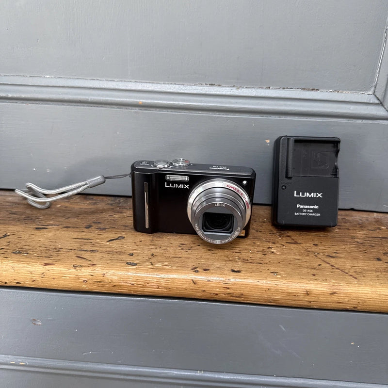 Panasonic Lumix DMC-TZ8 Digital Camera Black Boxed w/ Charger Battery SD Card