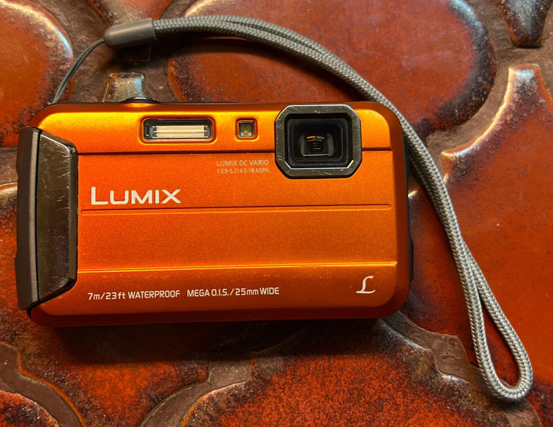 Panasonic Waterproof Digital Orange Camera - DMC-TS25D PARTS OR REPAIR.