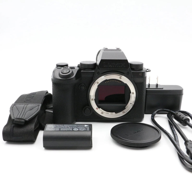 Panasonic Lumix S5 IIX DC-S5M2X Mirrorless Digital Camera Body [Near Mint]