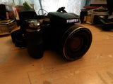 Fujifilm Finepix S4200 digital camera 24X Zoom at 14 MP