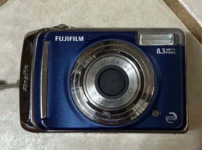 FUJIFILM FINEPIX A805 Blue Digital Camera Storage Find Untested