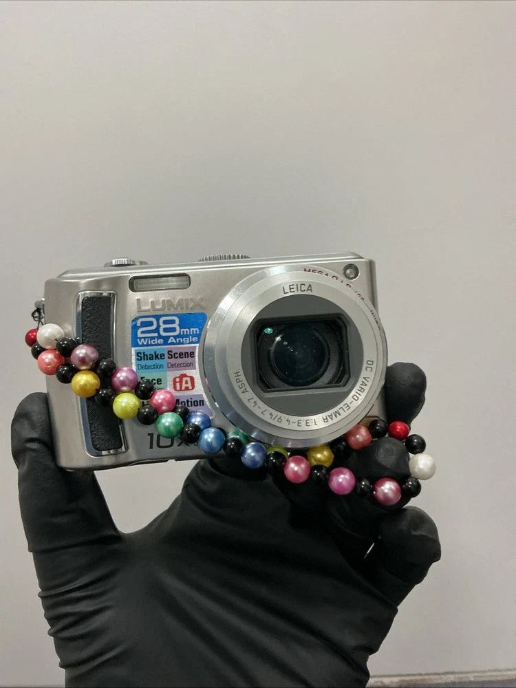 PANASONIC LUMIX DMC-TZ11 8.1 Megapixel Digital Camera Silver Working NO BATTERY