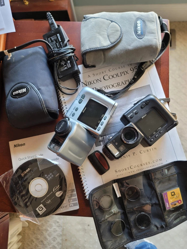 2 - NIKON COOLPIX 950 2.11MP CAMERAS - Millenium and Standard Editions, EXTRAS