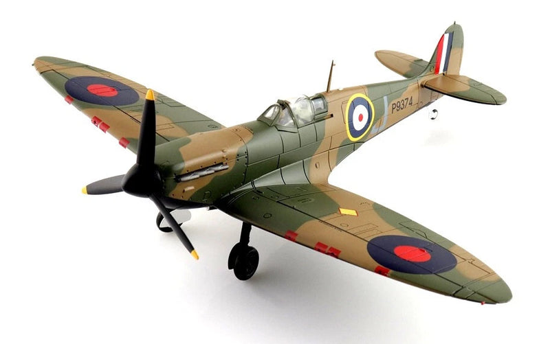 1:48 RAF Spitfire Mk. I fighter model, green camouflage with roundel markings