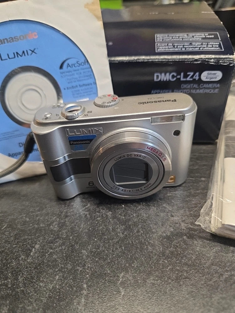 Panasonic Lumix DMC-LZ4  5.0MP Digital Camera Silver 6x Zoom Tested Boxed