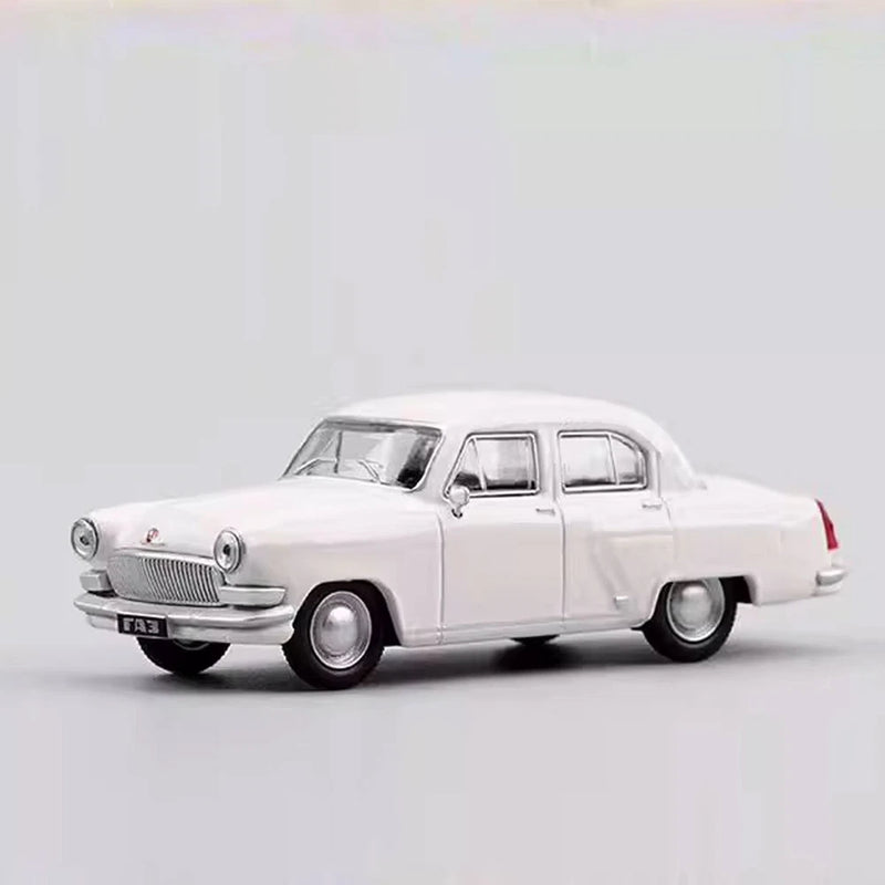 1:64 GAZ-21 Volga White - Soviet Classic Alloy Diecast Model Collectible