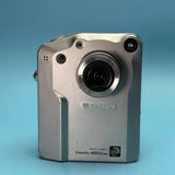 Fujifilm Finepix 4800Zoom Digital Camera