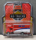 2013 International Durastar Box Van Canada Post 1:64 Model - Greenlight 33230