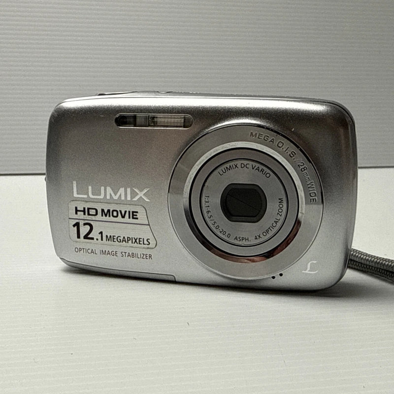 Panasonic LUMIX DMC-S1 12.1MP Digital Camera Silver Working [dust In Lens]