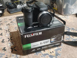 Fujifilm FinePix S700 Digital Camera 7.1MP 10x Optical Zoom Black Flash Issue R