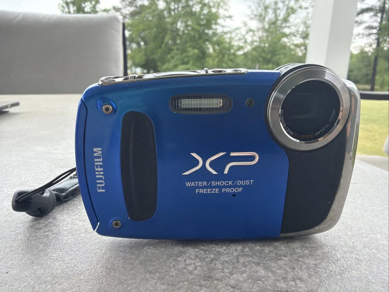 Fujifilm FinePix XP50 Blue Digital Camera - 14.0 MP 5x Zoom - Tested