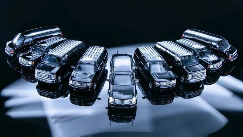 596 1:64 HEC President Beast Tahoe Suburban Express Model Diecast Collect Car