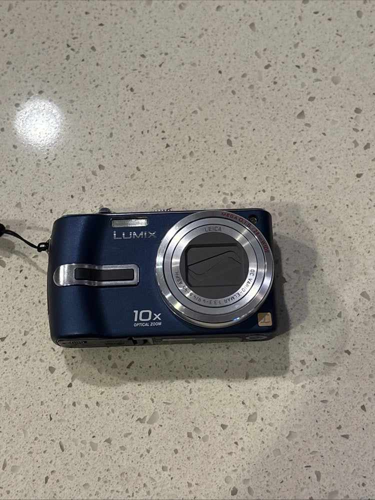 Panasonic LUMIX DMC-TZ3 7.2MP Digital Camera - Black (See Description)