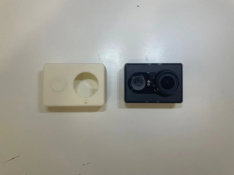 YI Action Camera ?C 16MP Full HD 1080p  + Custodia in silicone