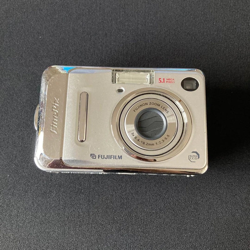 FUJIFILM FinePix A500 CCD Sensor Compact Camera From Japan